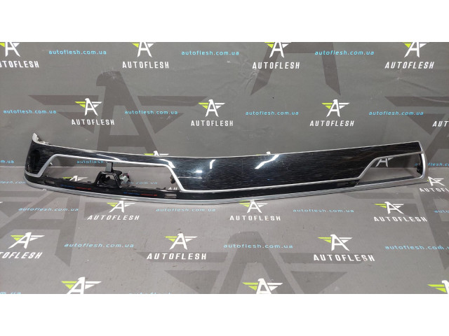 Накладка торпеди Fineline Schwartz/NFC антена 51458066669 BMW 7 БМВ бу